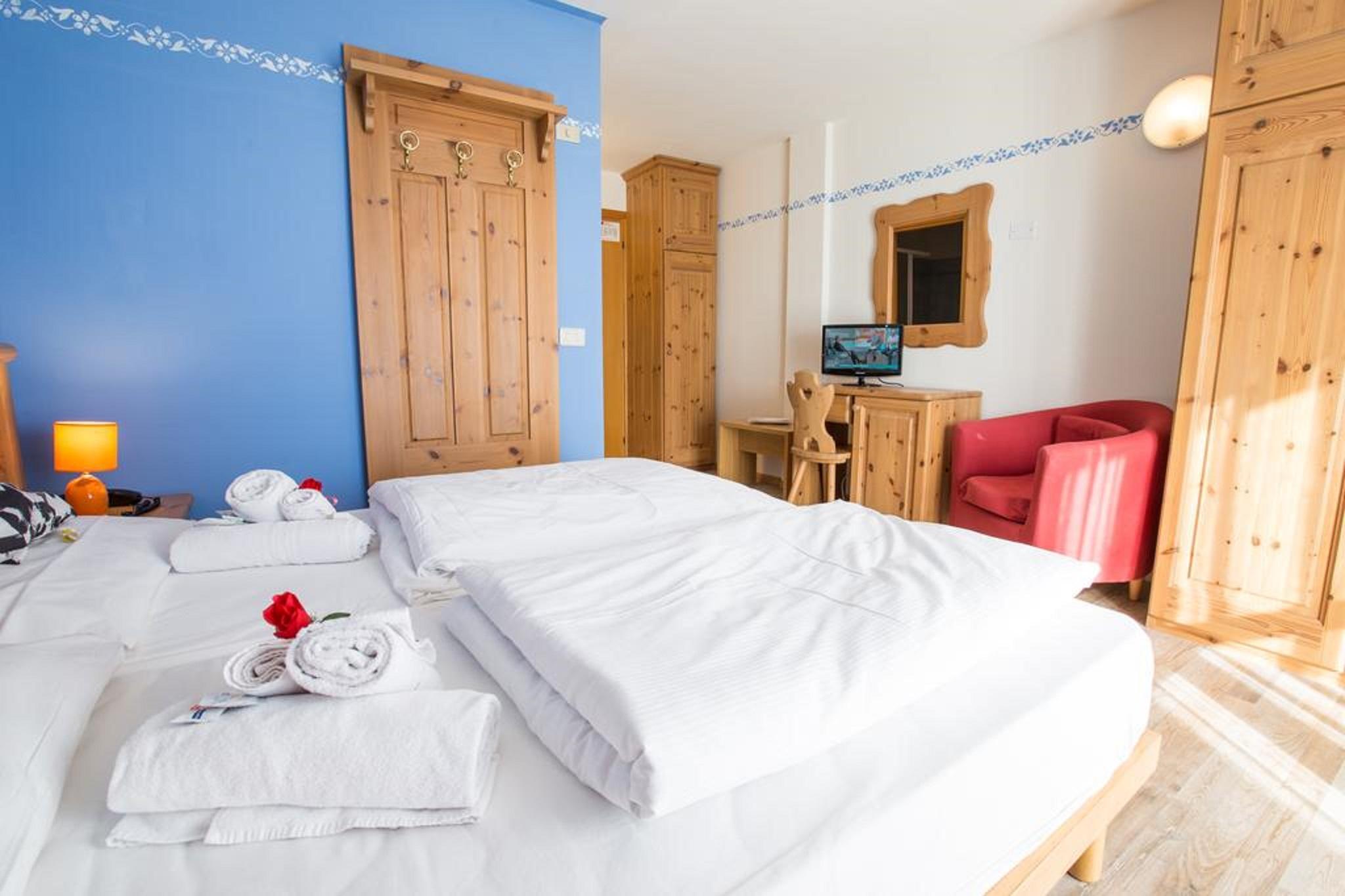 פאי דלה פאגאנלה Hotel & Residence Montana מראה חיצוני תמונה