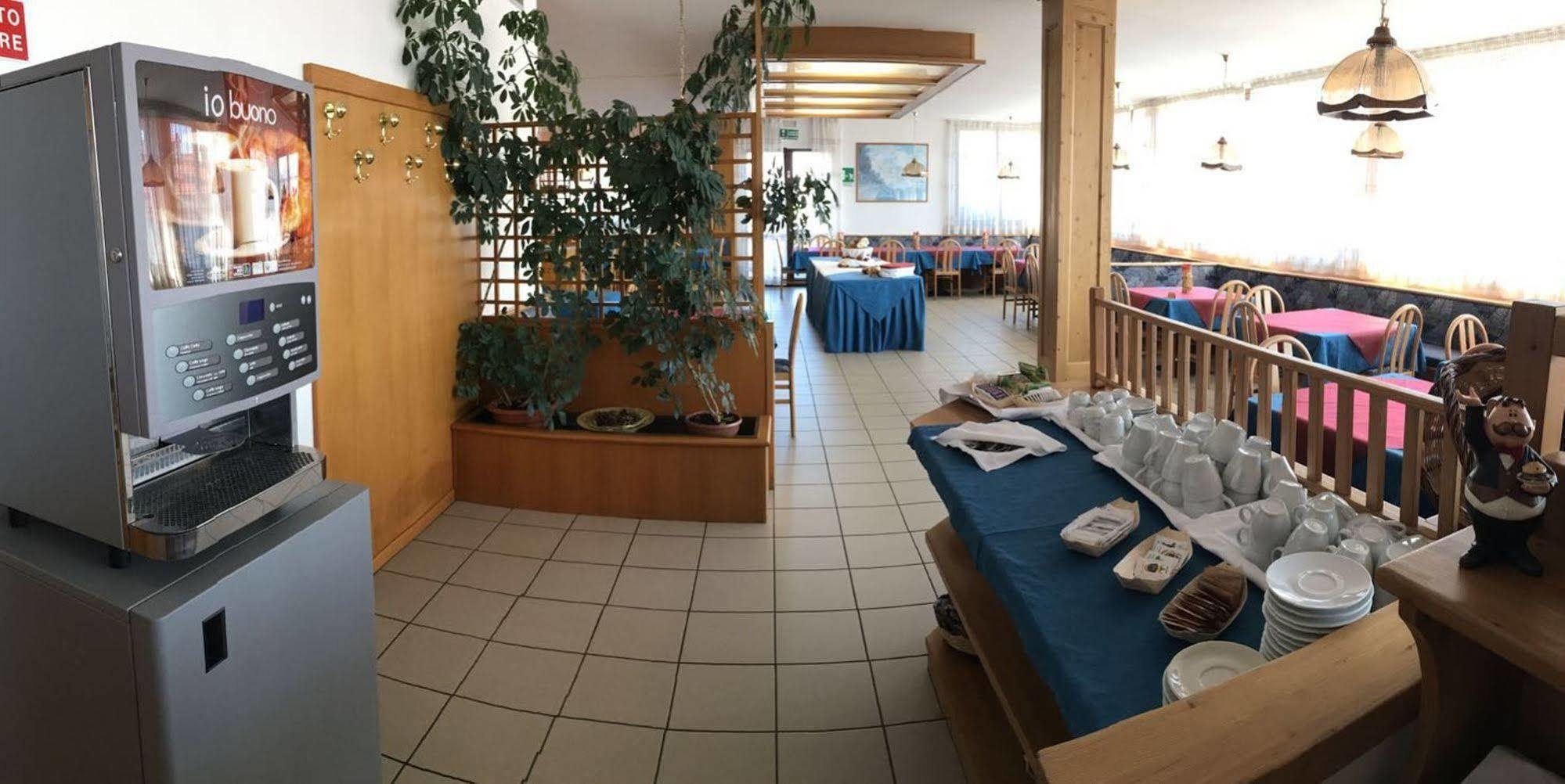 פאי דלה פאגאנלה Hotel & Residence Montana מראה חיצוני תמונה