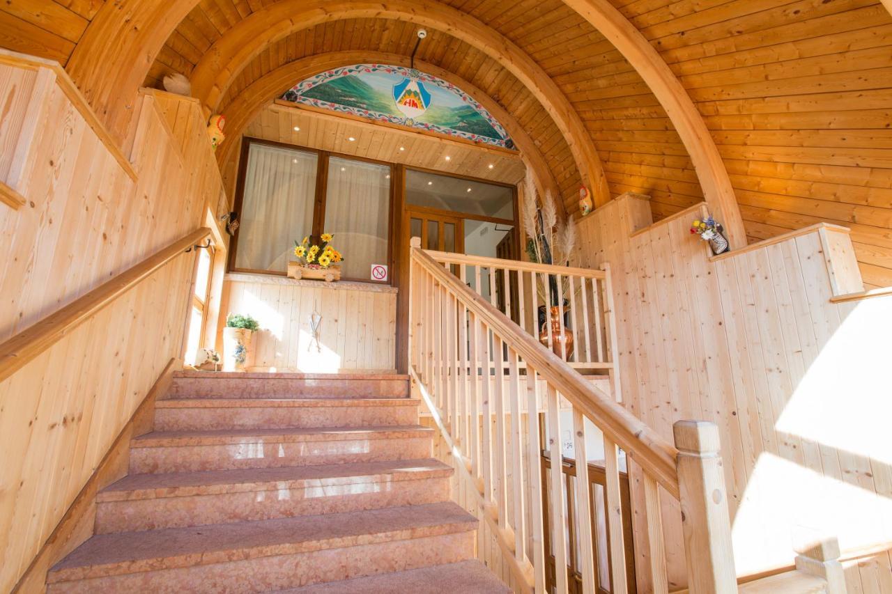 פאי דלה פאגאנלה Hotel & Residence Montana מראה חיצוני תמונה
